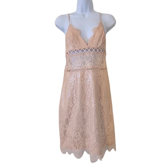 Victoria's Secret Dresses & Skirts - Victorias Secret Peach Beige Lace Shimmer Slip Dress Small Scalloped Hem V-Neck